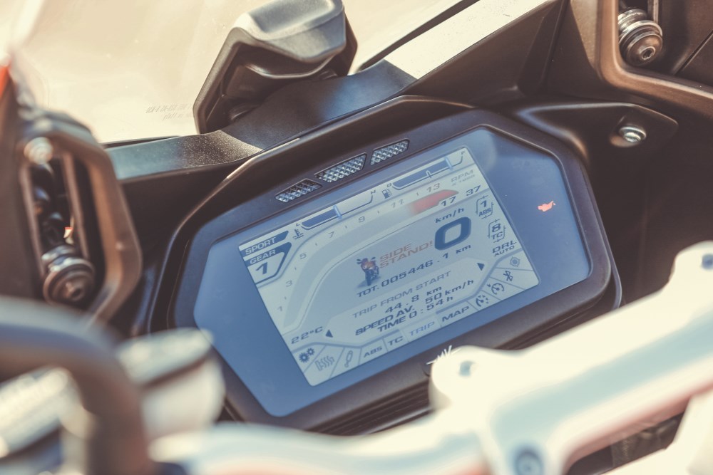 Ensaio – MV Agusta Turismo Veloce