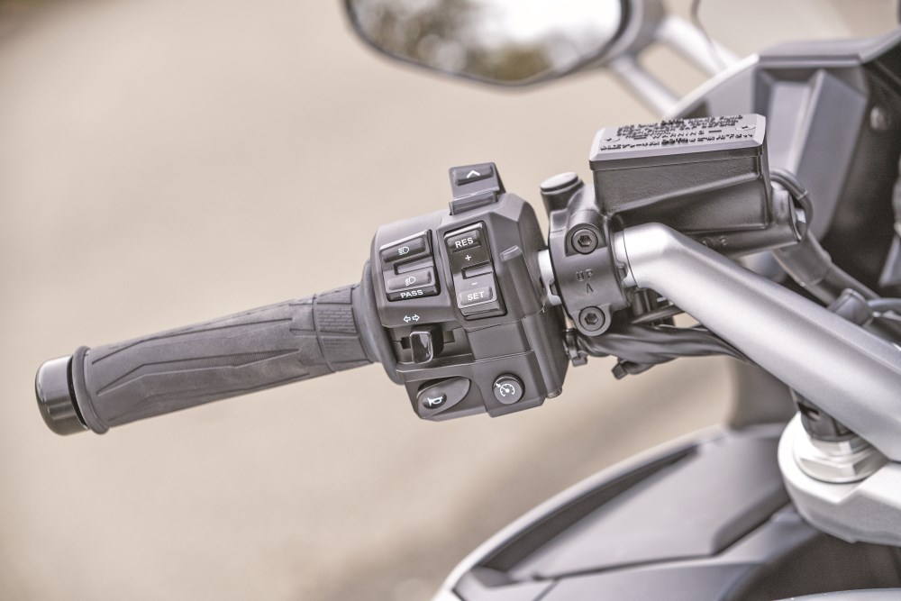 Ensaio – Yamaha FJR 1300 AE