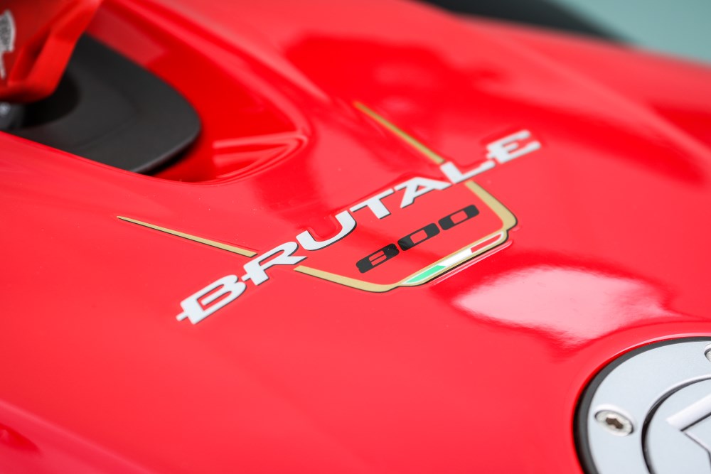 Ensaio – MV Agusta Brutale 800: O sangue latino