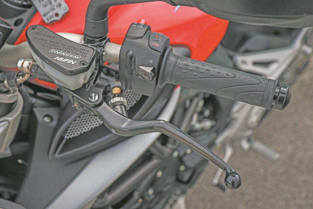 Ensaio – MV Agusta Brutale 800: O sangue latino