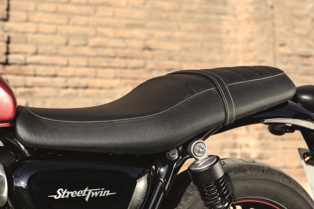Ensaio – Triumph Street Twin – Rebelde urbana