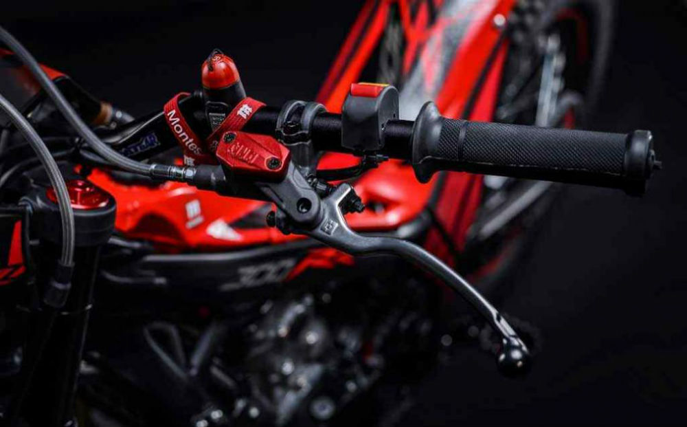 Montesa renova a sua Cota 300RR para 2017