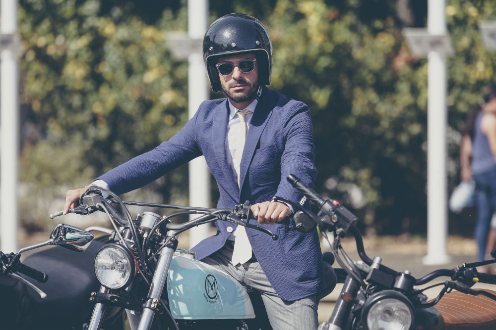 Passeio de motos clássicas solidário juntou mais de 300 gentleman em Lisboa