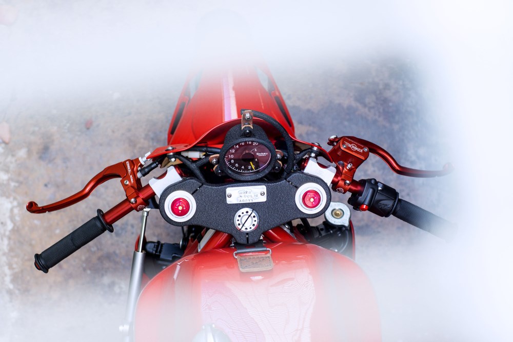 A desportiva Ago TT by Deus Ex Machina