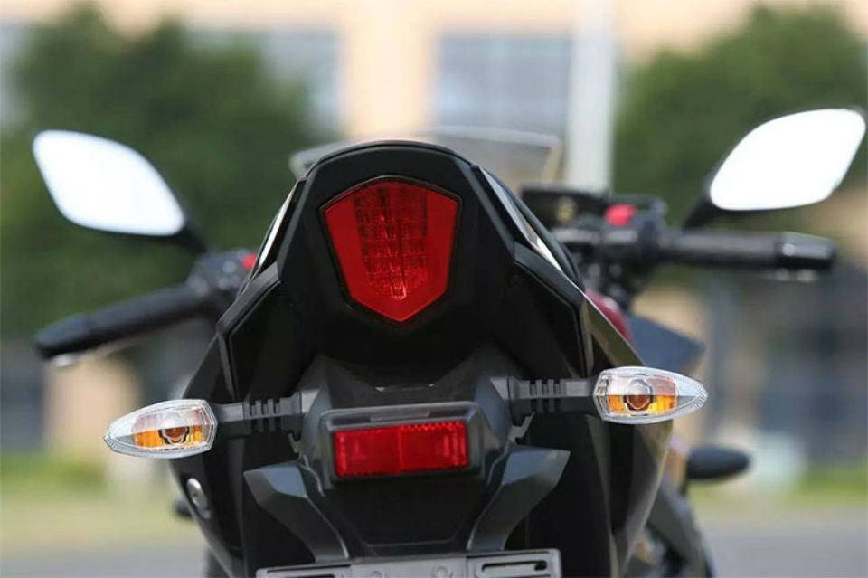 Suzuki GSX-R 250R apresentada no CIMA Motor