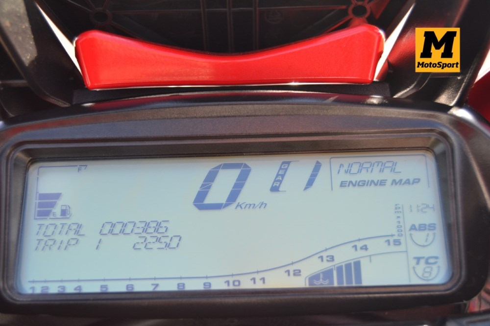 Ensaio MV Agusta Stradale 800 “Urban Attack” (Com vídeo)