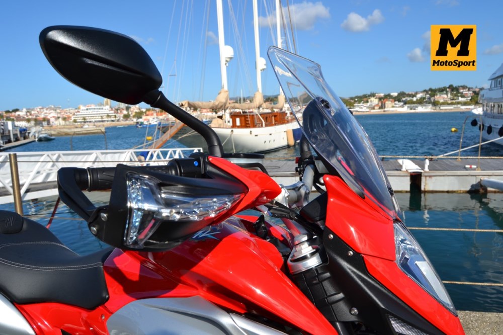 Ensaio MV Agusta Stradale 800 “Urban Attack” (Com vídeo)