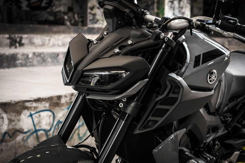 Ensaio: Yamaha MT09 – 2017 “Re-Evolution on the Dark Side”