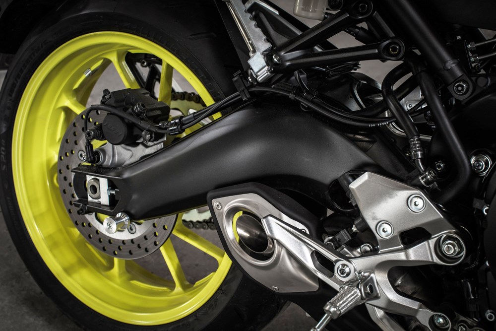 Ensaio: Yamaha MT09 – 2017 “Re-Evolution on the Dark Side”