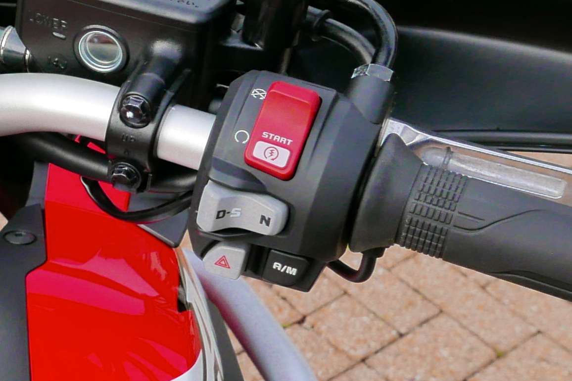 Ensaio Honda CRF1000 Africa Twin versão DCT