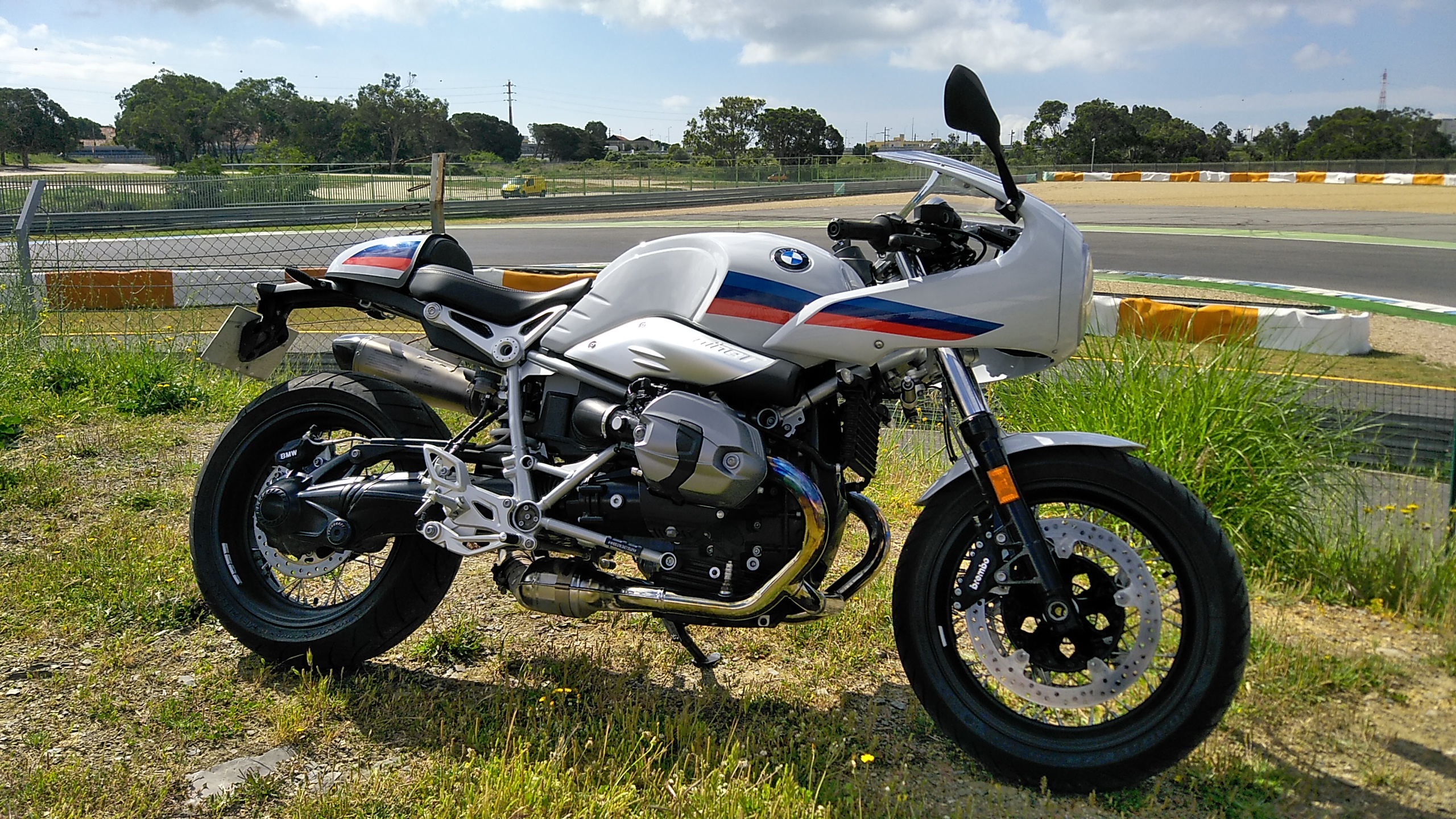 Ensaio BMW R1200 Nine T Racer – Ao melhor estilo “Seventies”