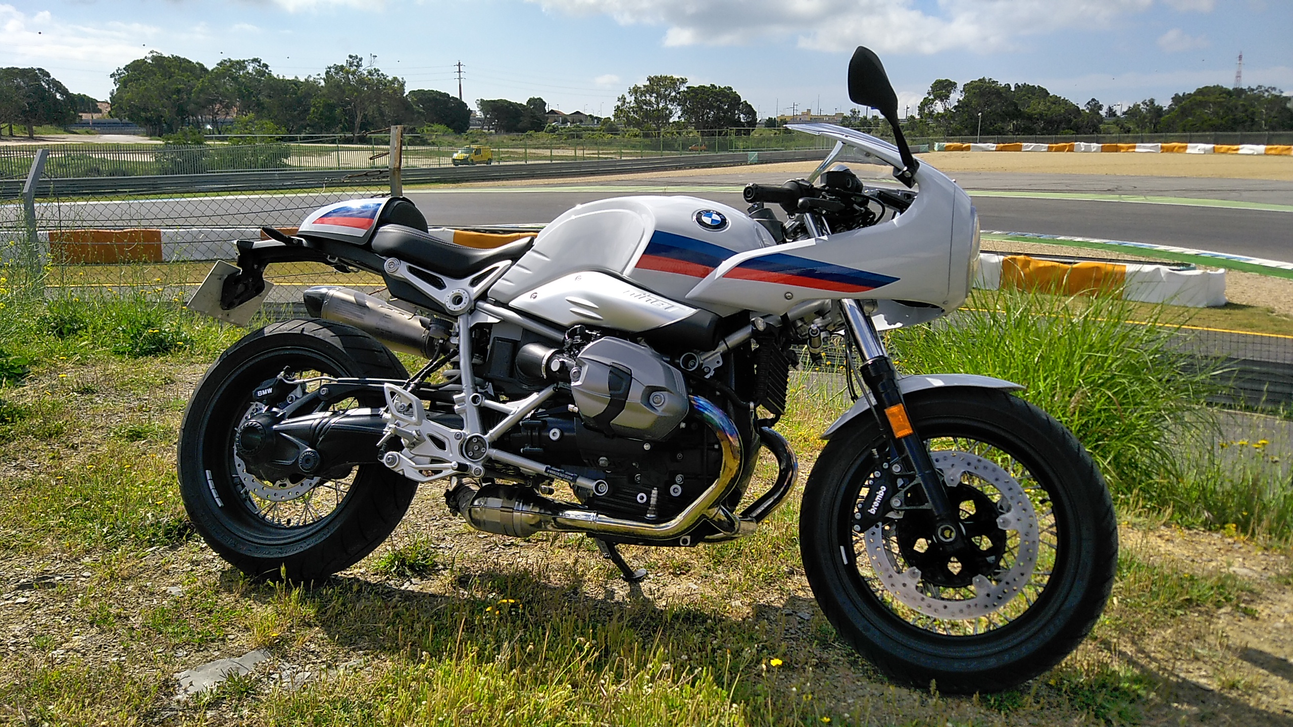 Ensaio BMW R1200 Nine T Racer – Ao melhor estilo “Seventies”
