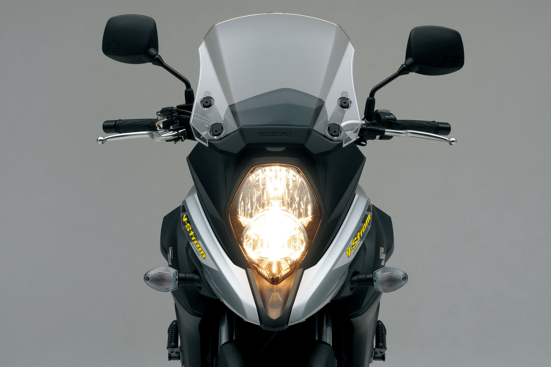 Ensaio Suzuki V-Strom 650 de 2017 – uma Desportiva Aventureira robusta e fiável.