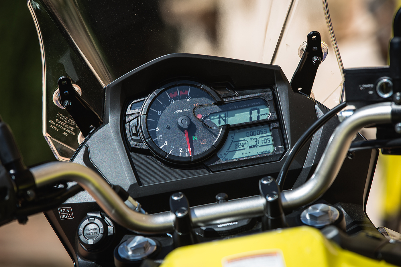 Ensaio Suzuki V-Strom 650 de 2017 – uma Desportiva Aventureira robusta e fiável.