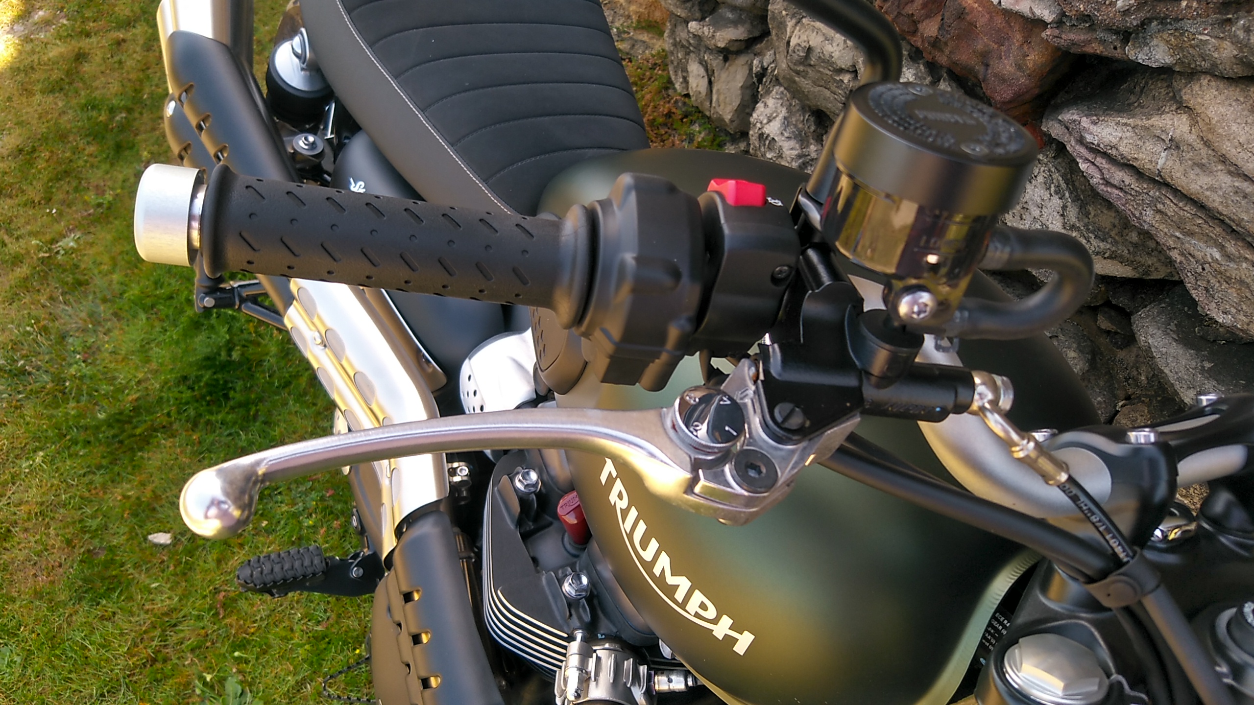 Ensaio Triumph Street Scrambler 2017