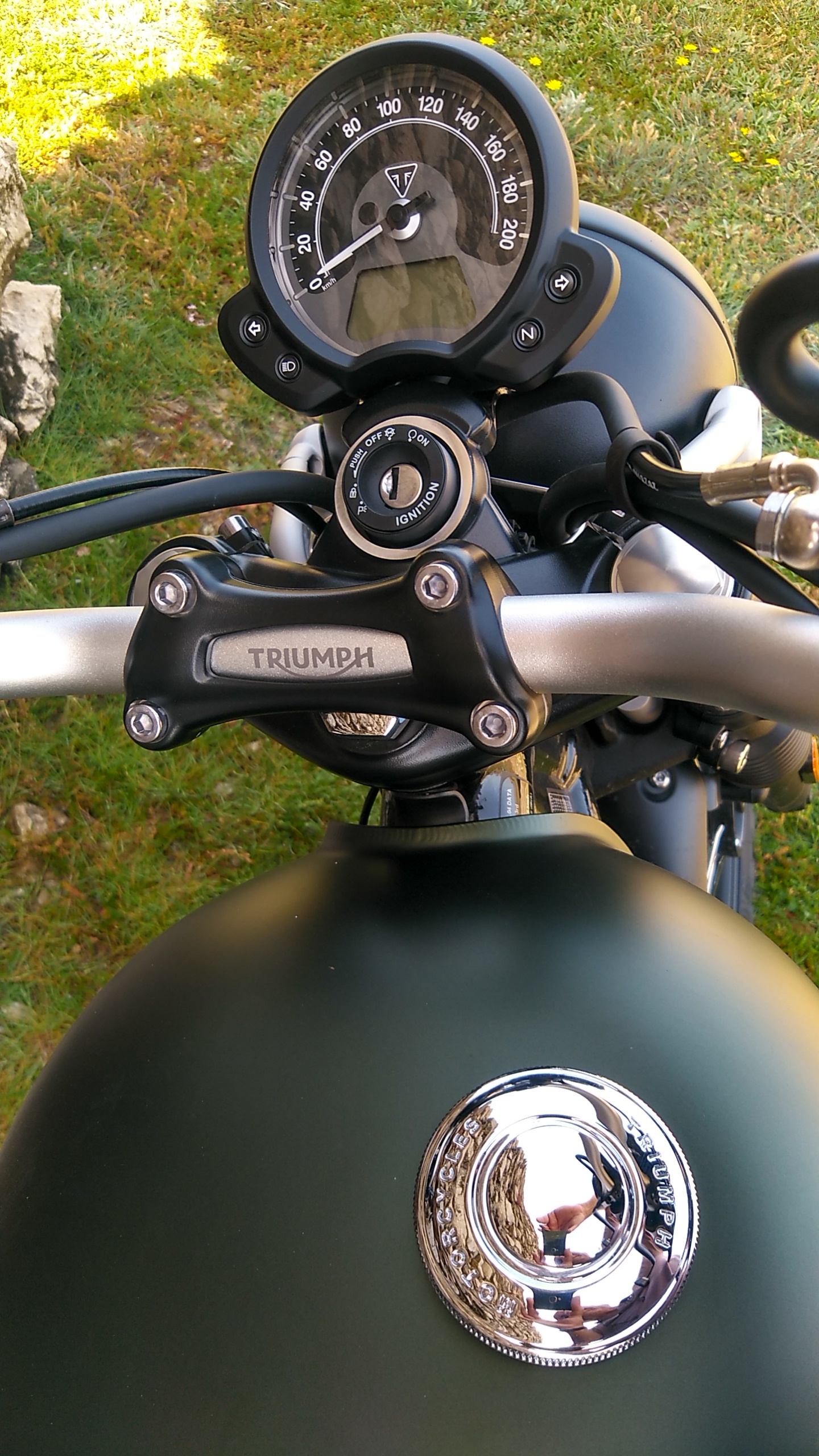 Ensaio Triumph Street Scrambler 2017