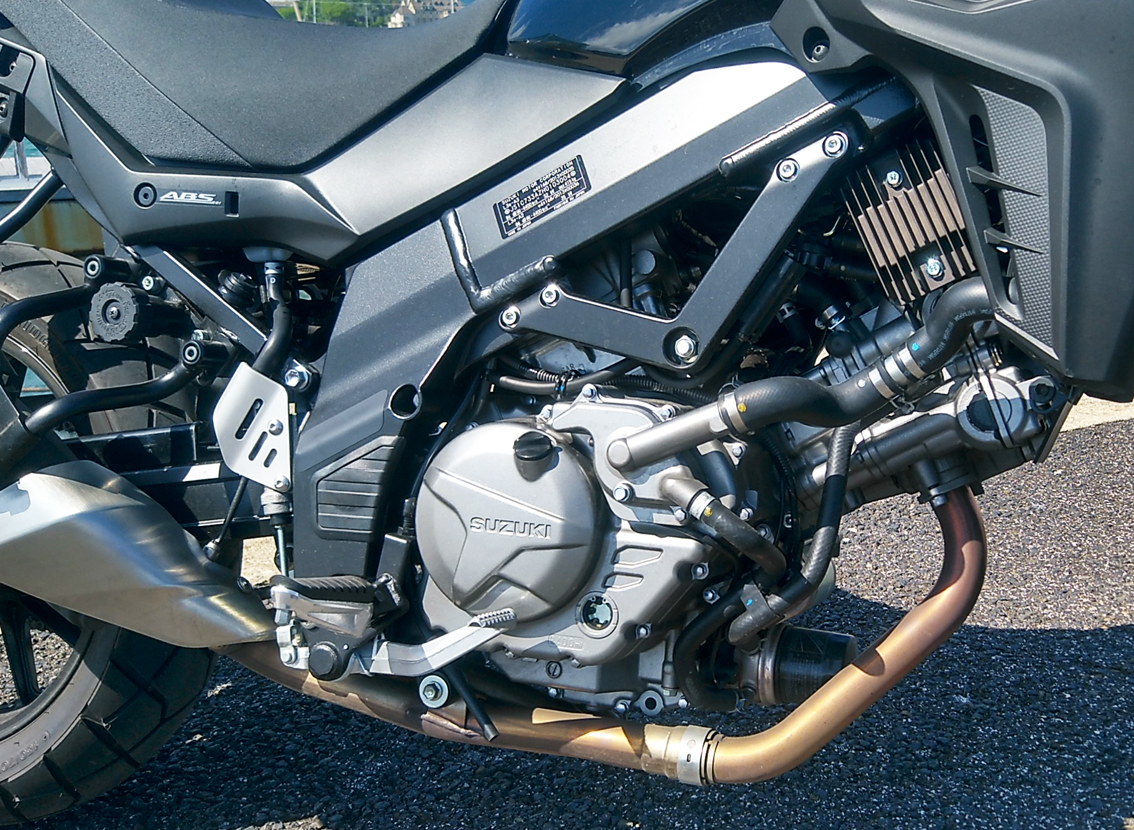 Ensaio Suzuki V-Strom 650 de 2017 – uma Desportiva Aventureira robusta e fiável.