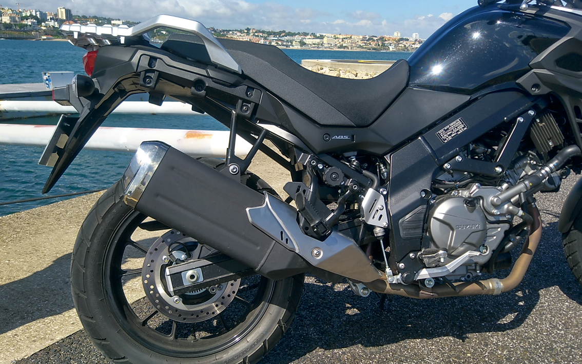 Ensaio Suzuki V-Strom 650 de 2017 – uma Desportiva Aventureira robusta e fiável.