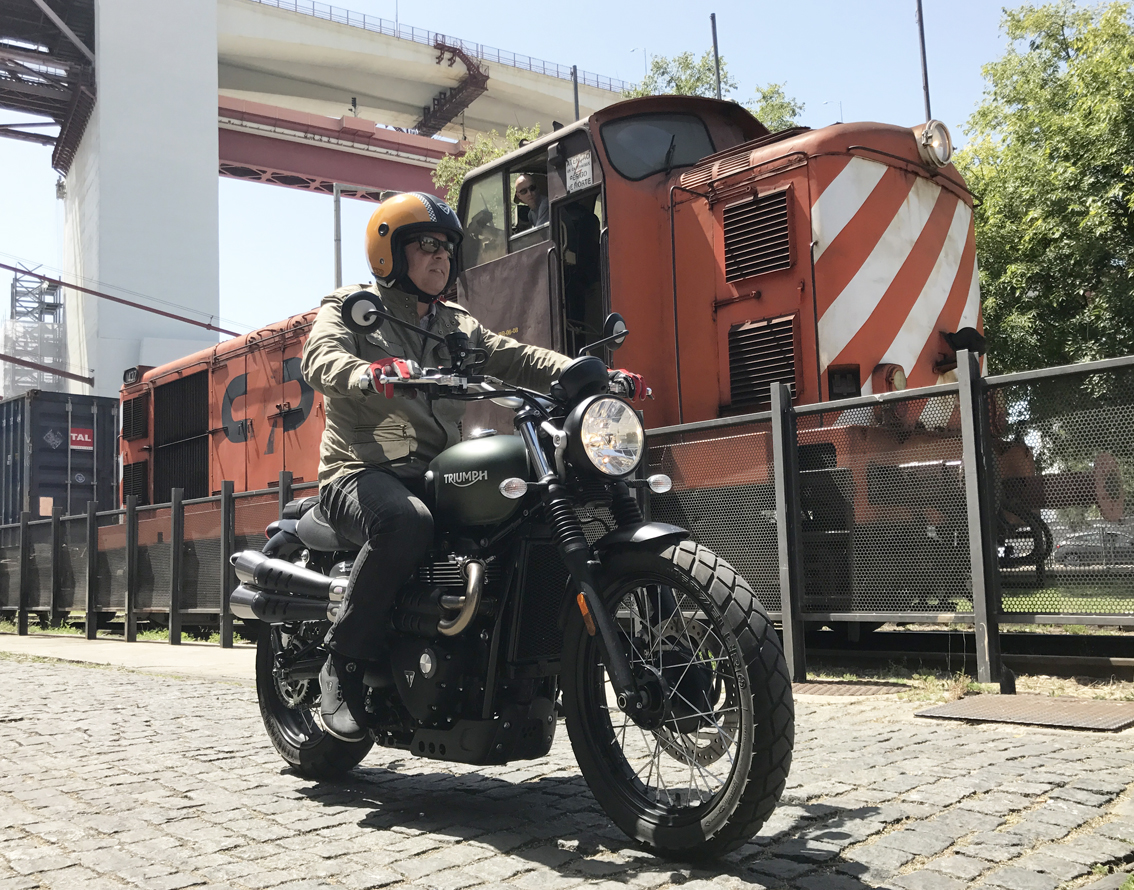 Ensaio Triumph Street Scrambler 2017