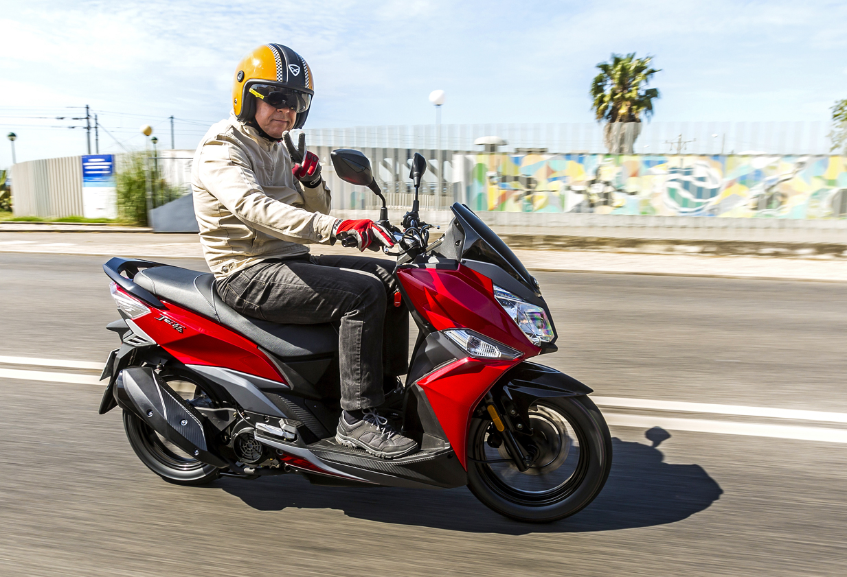 Ensaio SYM Jet 14 – Uma Scooter desportiva e moderna