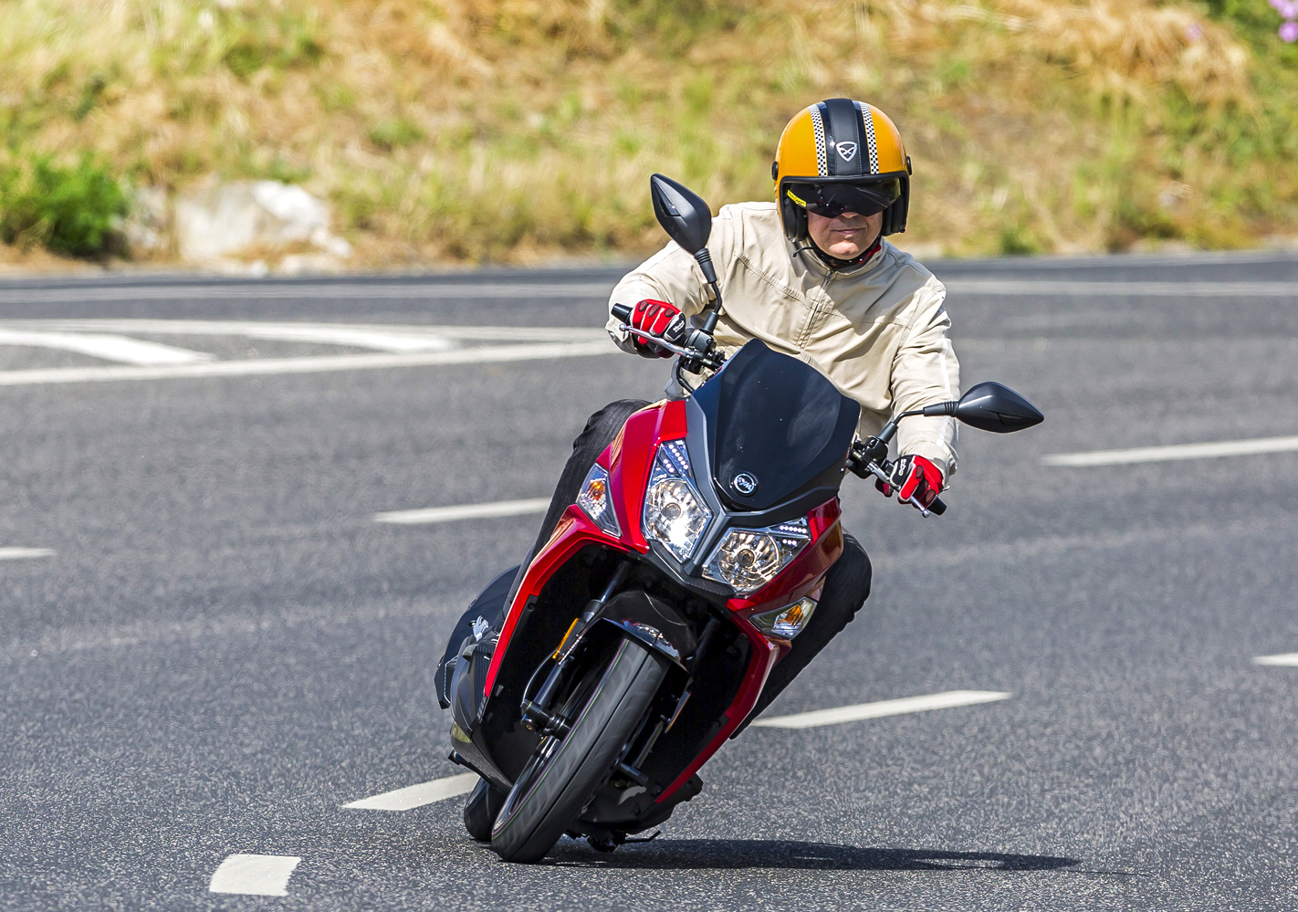 Ensaio SYM Jet 14 – Uma Scooter desportiva e moderna