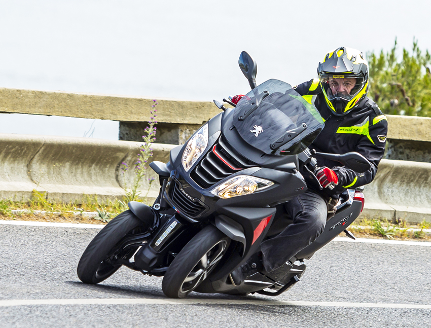 Ensaio Peugeot Metropolis – Alternativa na mobilidade com mais de 2 rodas