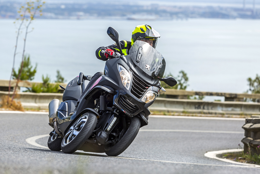 Ensaio Peugeot Metropolis – Alternativa na mobilidade com mais de 2 rodas