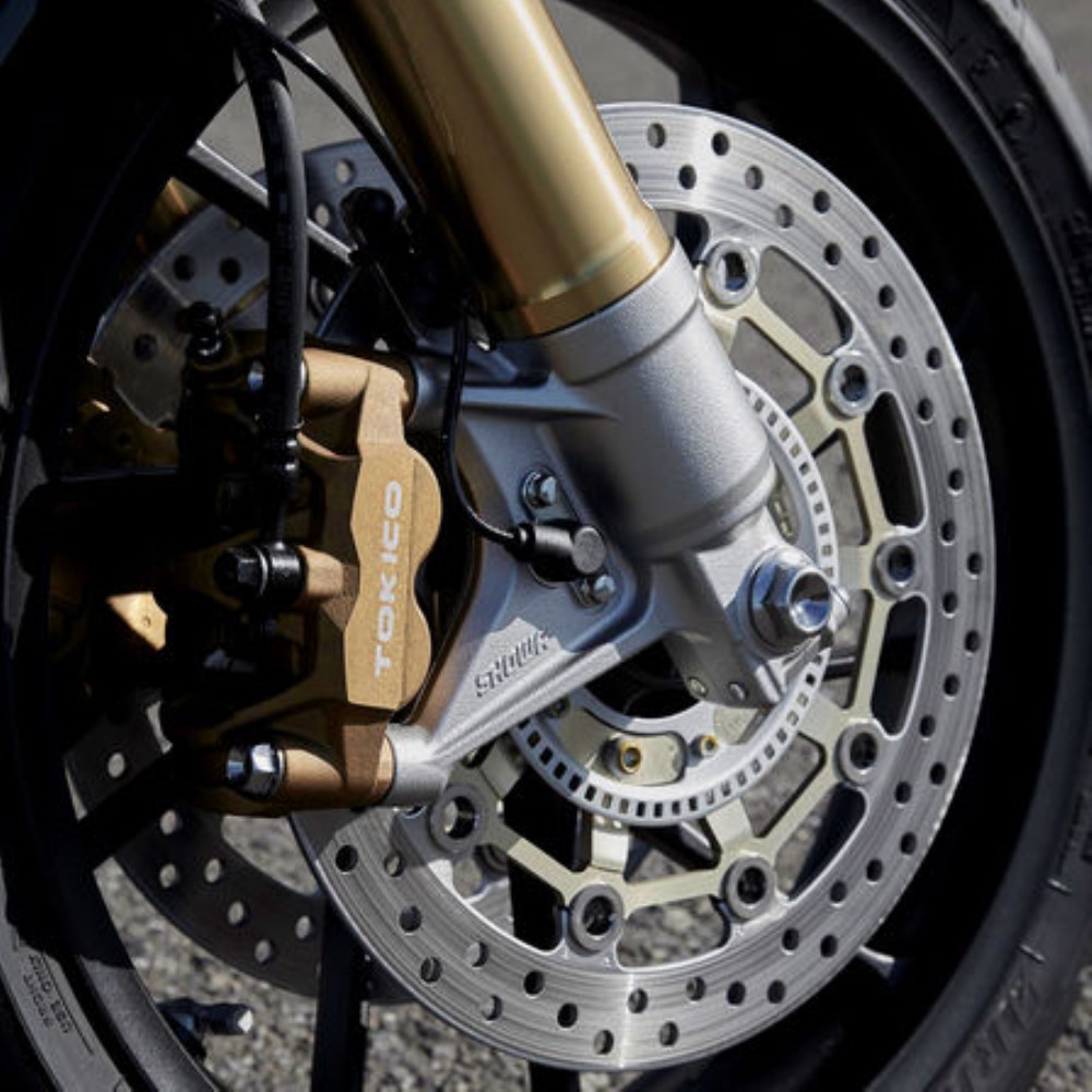 Honda CB 1100 RS um clássico moderno