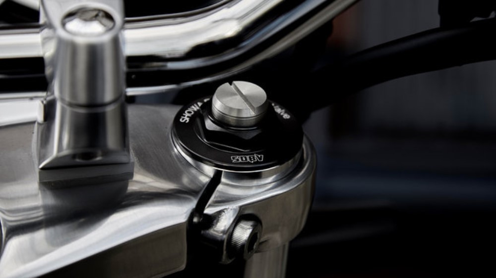 Honda CB 1100 RS um clássico moderno