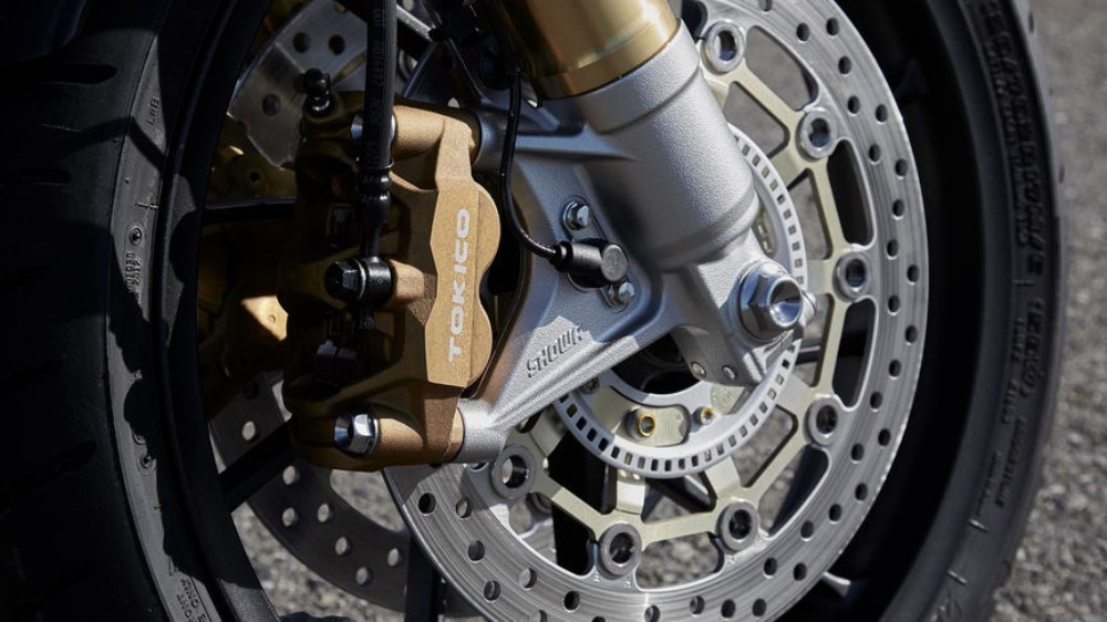 Honda CB 1100 RS um clássico moderno