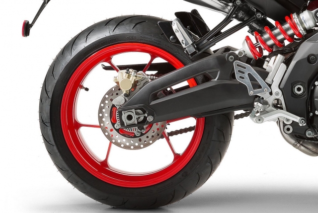 APRILIA SHIVER 900 de 2017 – Mais “Coração” com a mesma Sofisticação