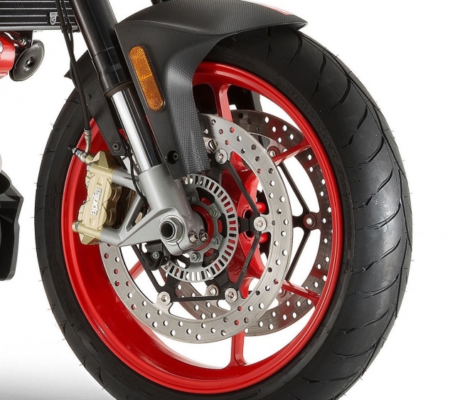 APRILIA SHIVER 900 de 2017 – Mais “Coração” com a mesma Sofisticação