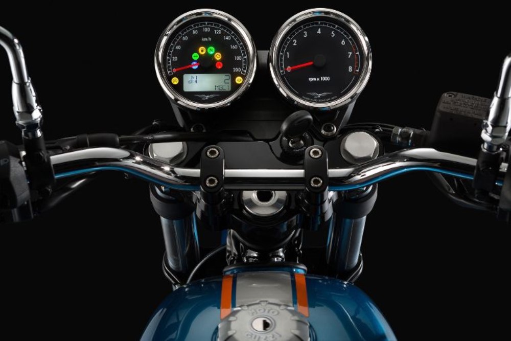 Moto Guzzi V7 III Special 50 anos