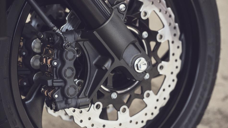 YAMAHA VMAX – Um ICON na História das Muscle-Bikes