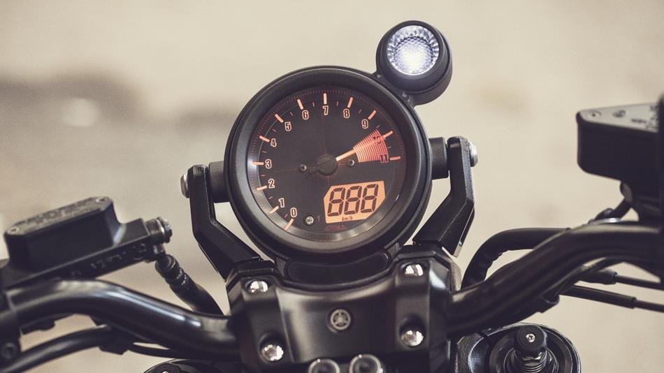 YAMAHA VMAX – Um ICON na História das Muscle-Bikes