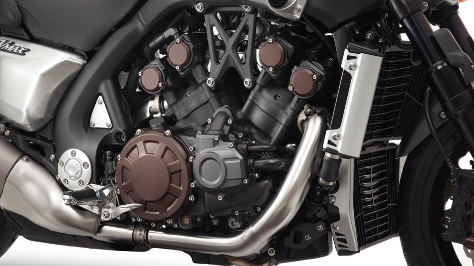 YAMAHA VMAX – Um ICON na História das Muscle-Bikes