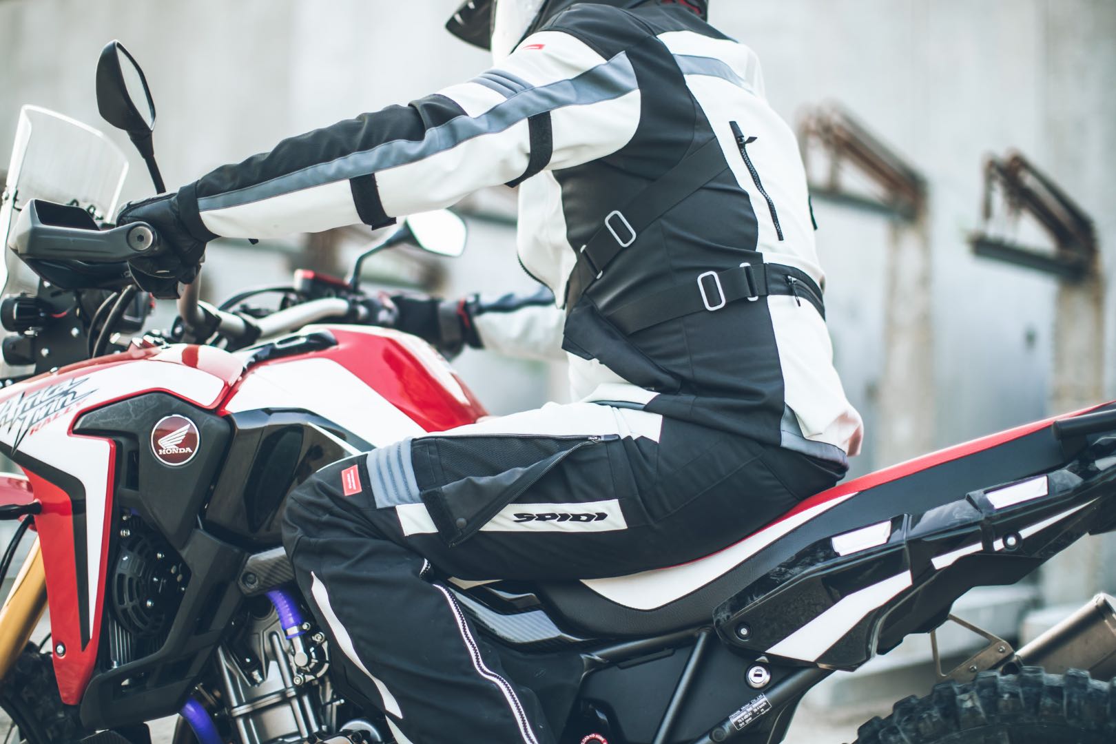 Uma Nova Africa Twin “Adventure” é esperada para final do ano 2017