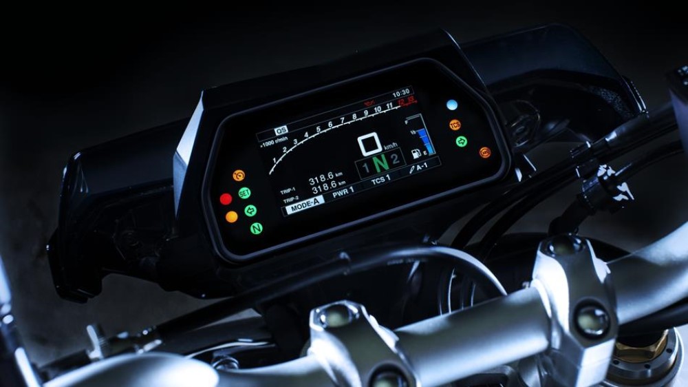 Yamaha MT – 10SP A velocidade do Lado Negro