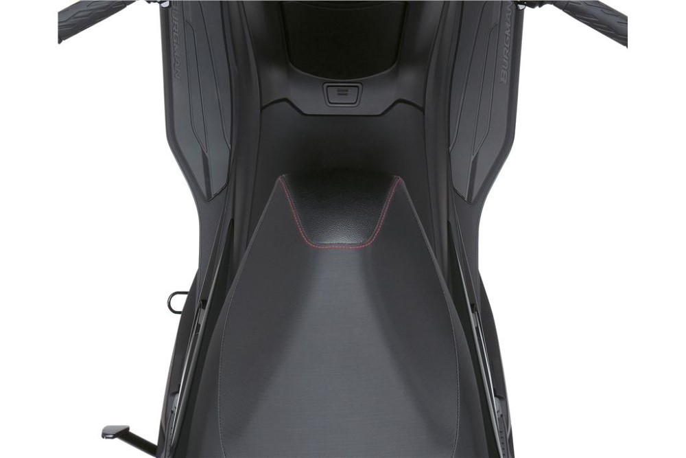 Suzuki Burgman 400 Classe em todas as situações