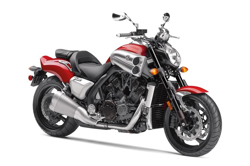 YAMAHA VMAX – Um ICON na História das Muscle-Bikes