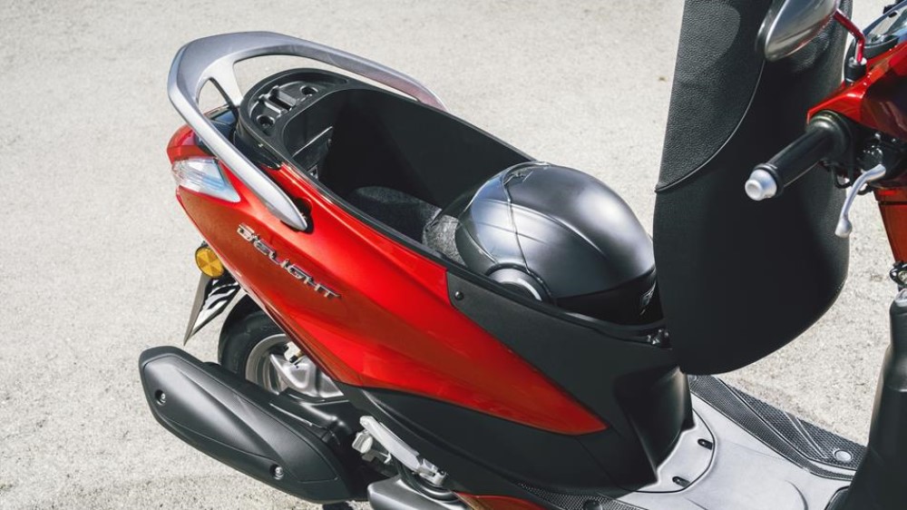 Yamaha D’elight 125 à descoberta da cidade