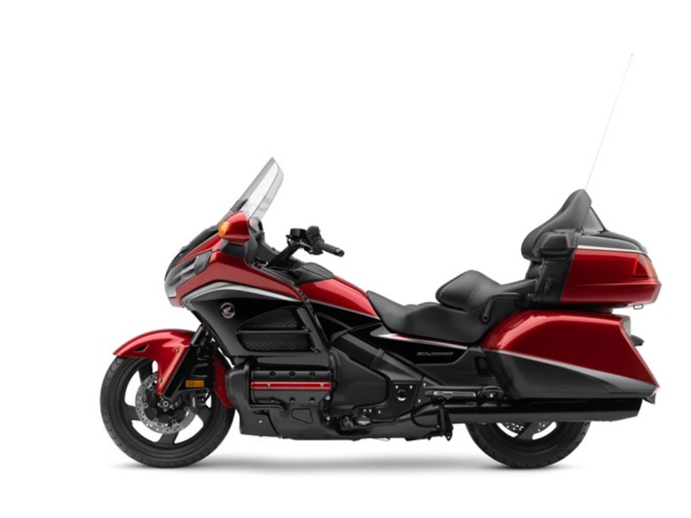 Honda GL1800 Gold Wing Viajar em primeira classe