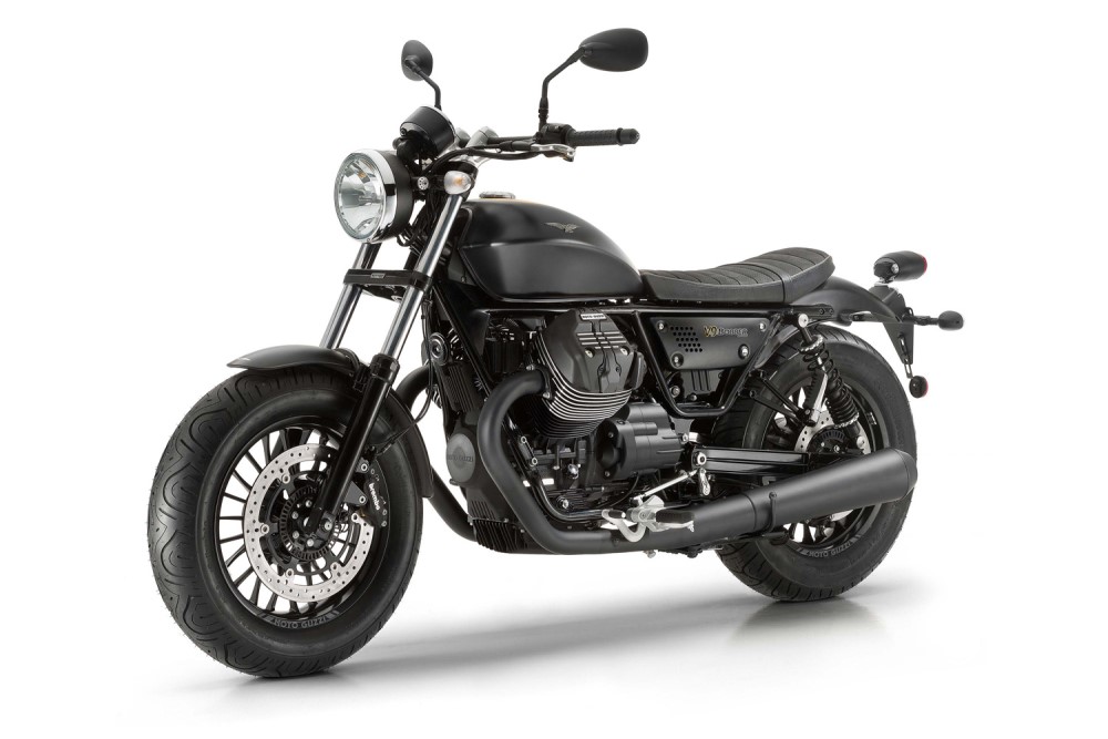 Moto Guzzi V 9 Bobber a custom desportiva