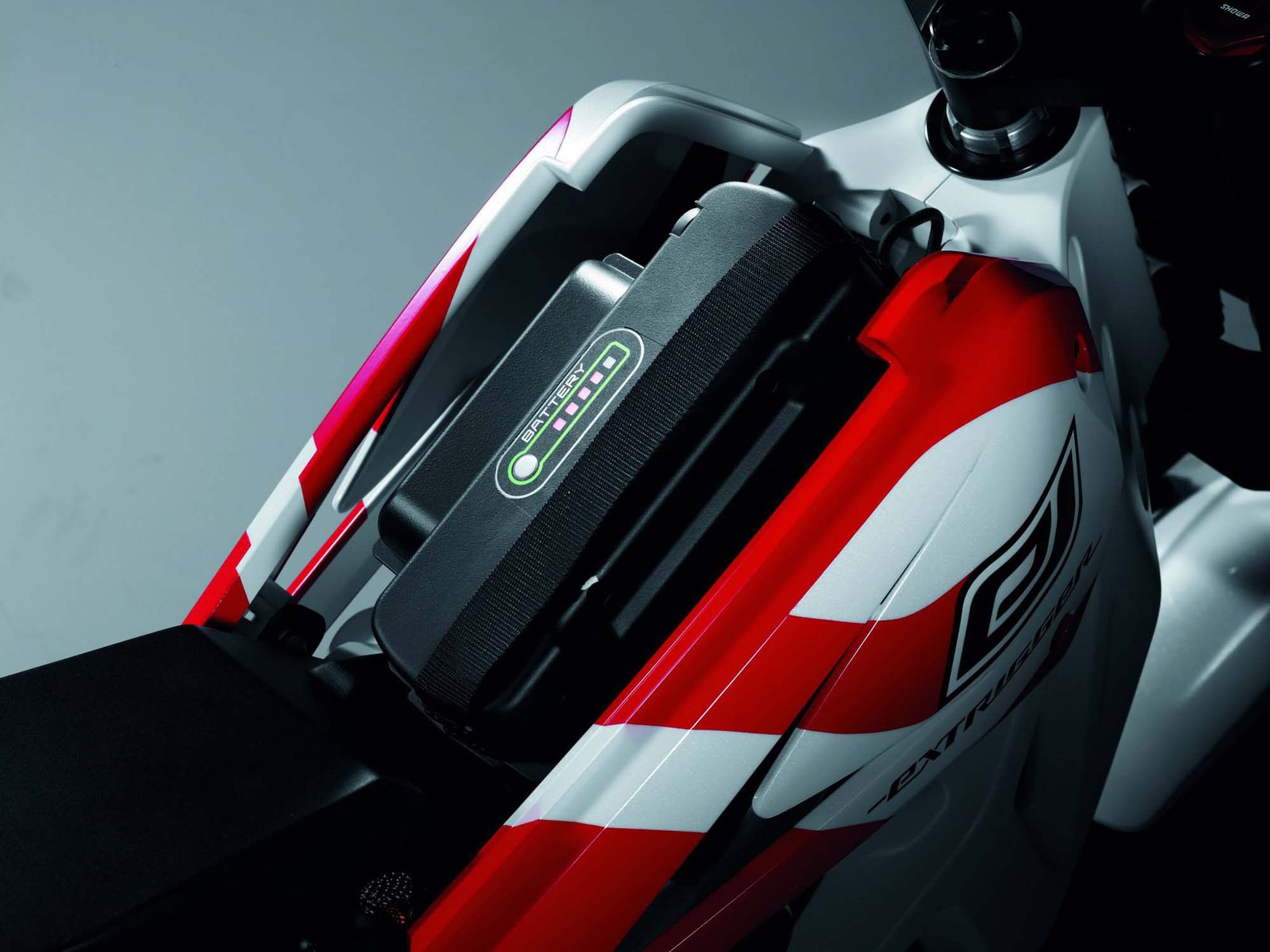 SUZUKI EXTRIGGER – Eléctrica e Irrequieta