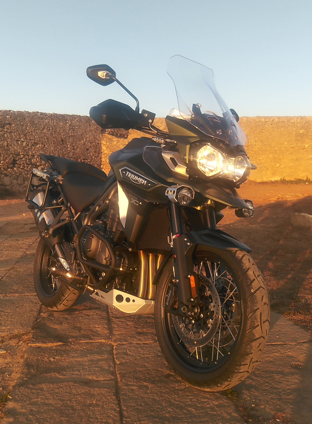 ENSAIO TRIUMPH TIGER EXPLORER 1200 XCA de 2017 – A Aventureira Inglesa