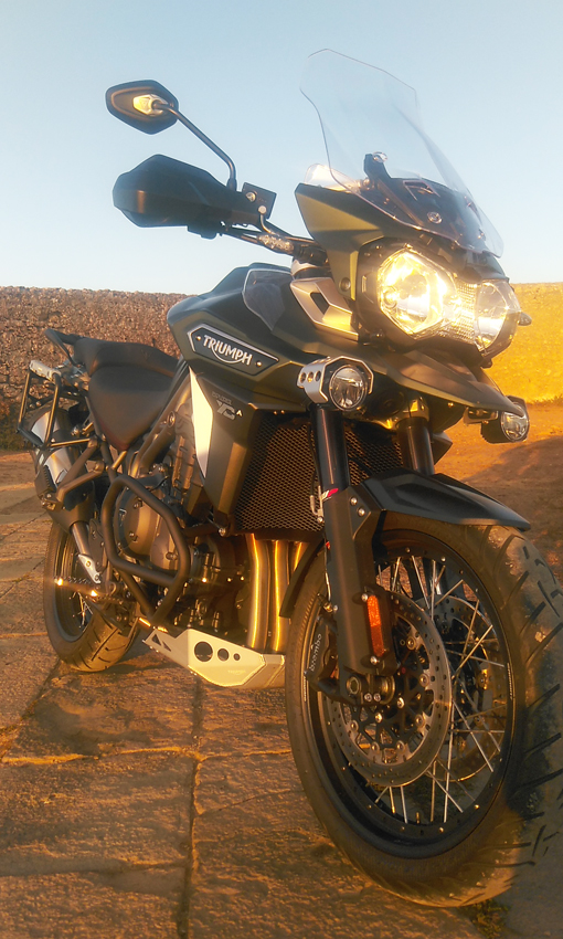 ENSAIO TRIUMPH TIGER EXPLORER 1200 XCA de 2017 – A Aventureira Inglesa