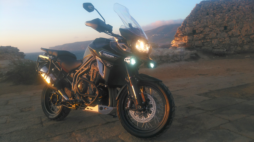 ENSAIO TRIUMPH TIGER EXPLORER 1200 XCA de 2017 – A Aventureira Inglesa