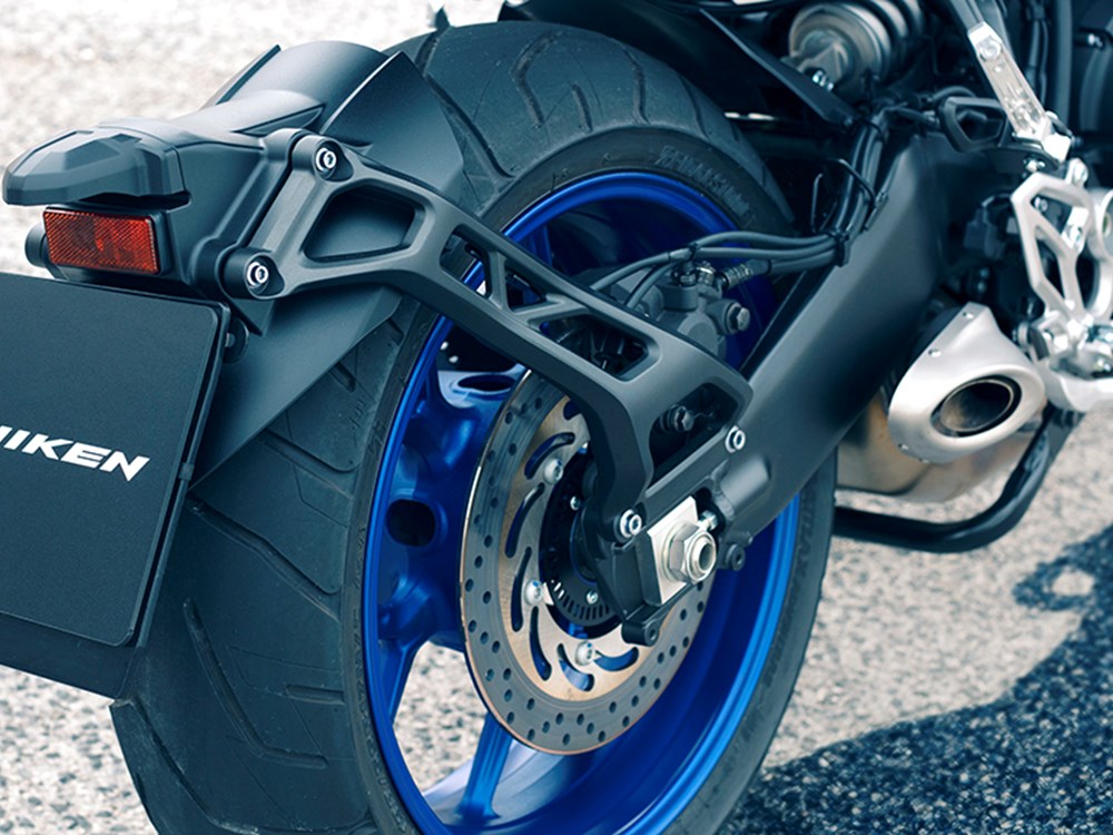 A Revolucionária Yamaha Niken Three Wheeler – “Ride the Revolution”