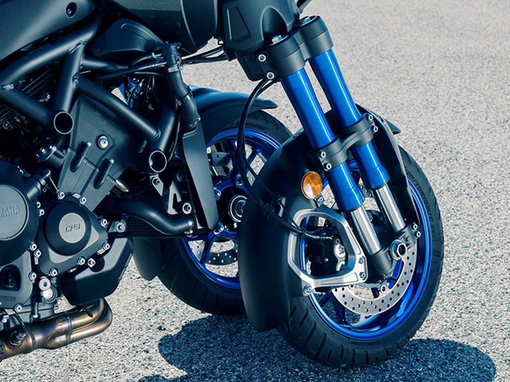 A Revolucionária Yamaha Niken Three Wheeler – “Ride the Revolution”