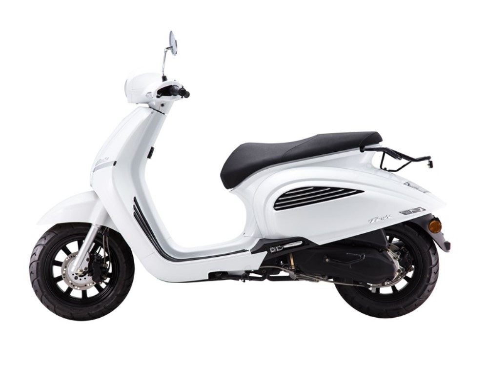 Daelim Besbi 125 a scooter retro